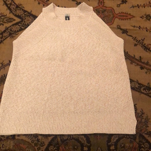 Sleeveless top.New! - Picture 1 of 8